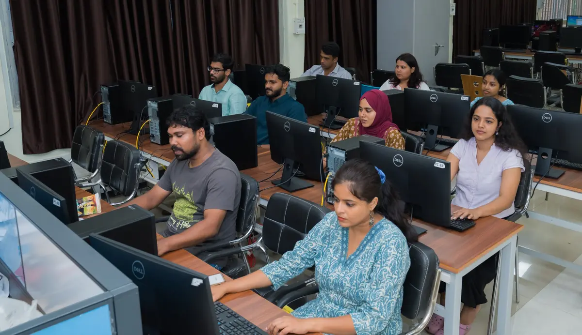 SHSS doctoral students working in an IIT Goa computer laboratory